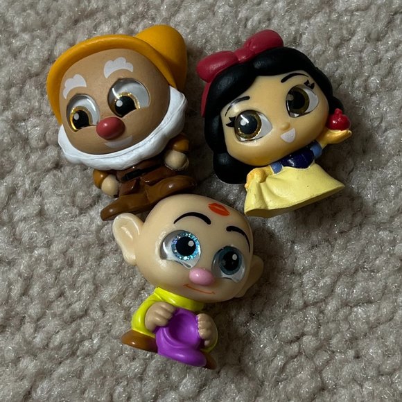 Disney Doorables Series 6: Bundle from Snow White - Picture 1 of 5